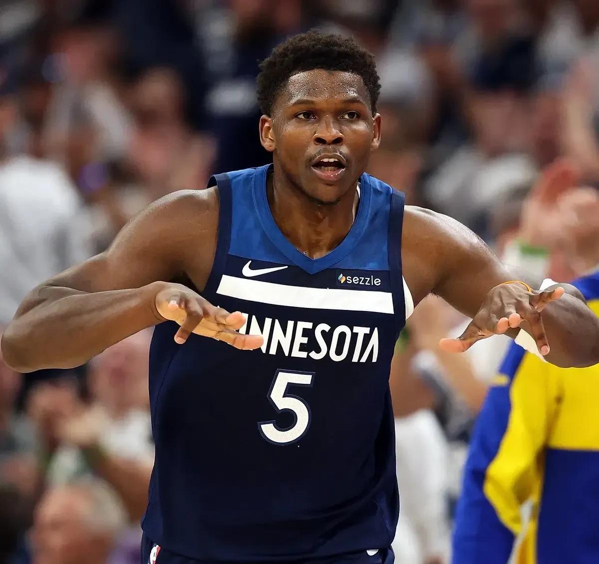 NBA总决赛加时末段再迎强敌;西汉姆状态回暖;主帅态度:赛场秩序良好;细节决定成败的简单介绍 NBA总决赛加时末段再迎强敌;西汉姆状态回暖;主帅态度:赛场秩序良好;细节决定成败的简单介绍